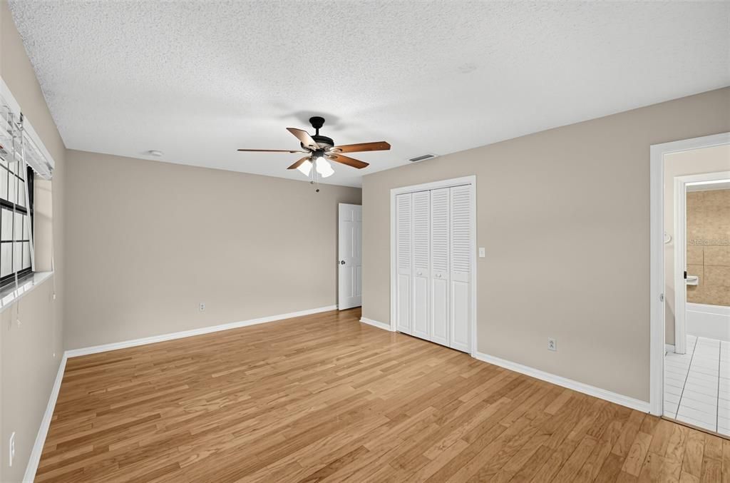 For Sale: $419,900 (3 beds, 2 baths, 1897 Square Feet)
