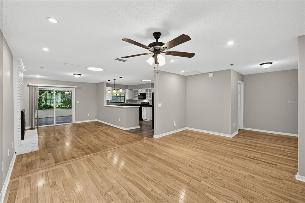 For Sale: $419,900 (3 beds, 2 baths, 1897 Square Feet)
