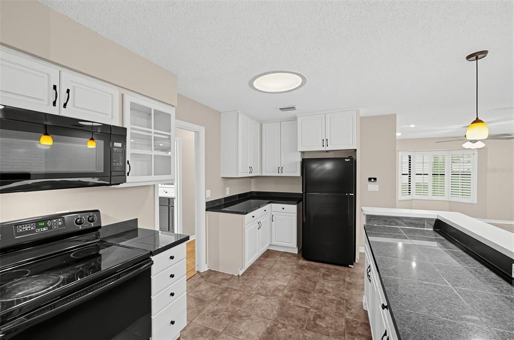 For Sale: $419,900 (3 beds, 2 baths, 1897 Square Feet)