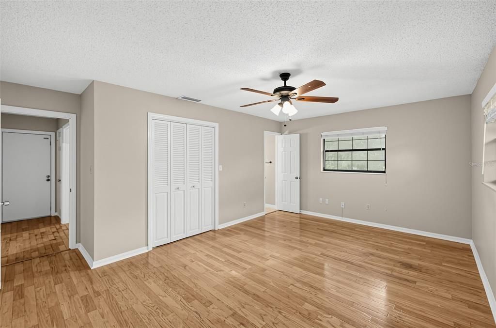 For Sale: $419,900 (3 beds, 2 baths, 1897 Square Feet)