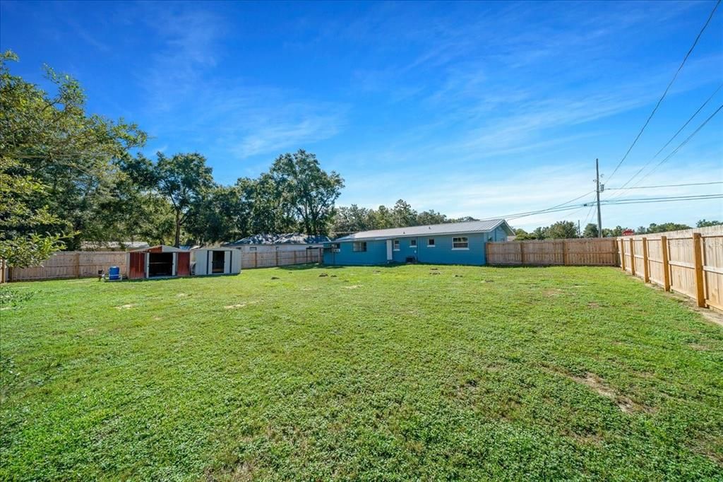 For Sale: $239,900 (3 beds, 2 baths, 1404 Square Feet)