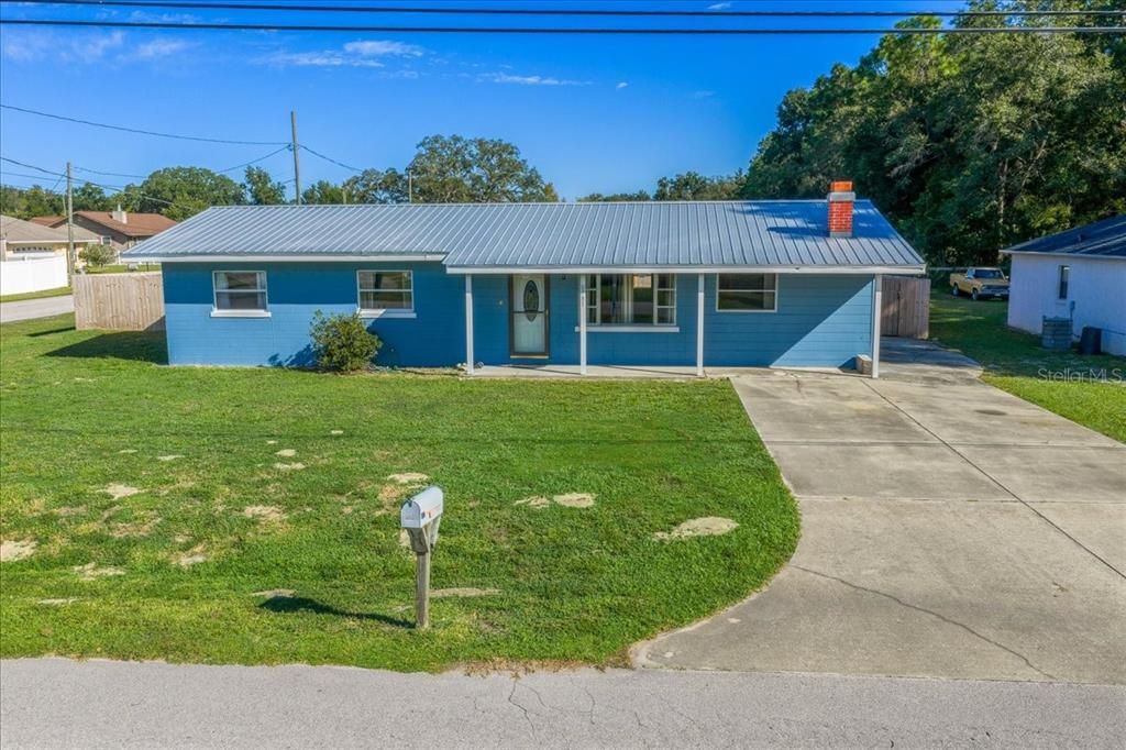 For Sale: $239,900 (3 beds, 2 baths, 1404 Square Feet)
