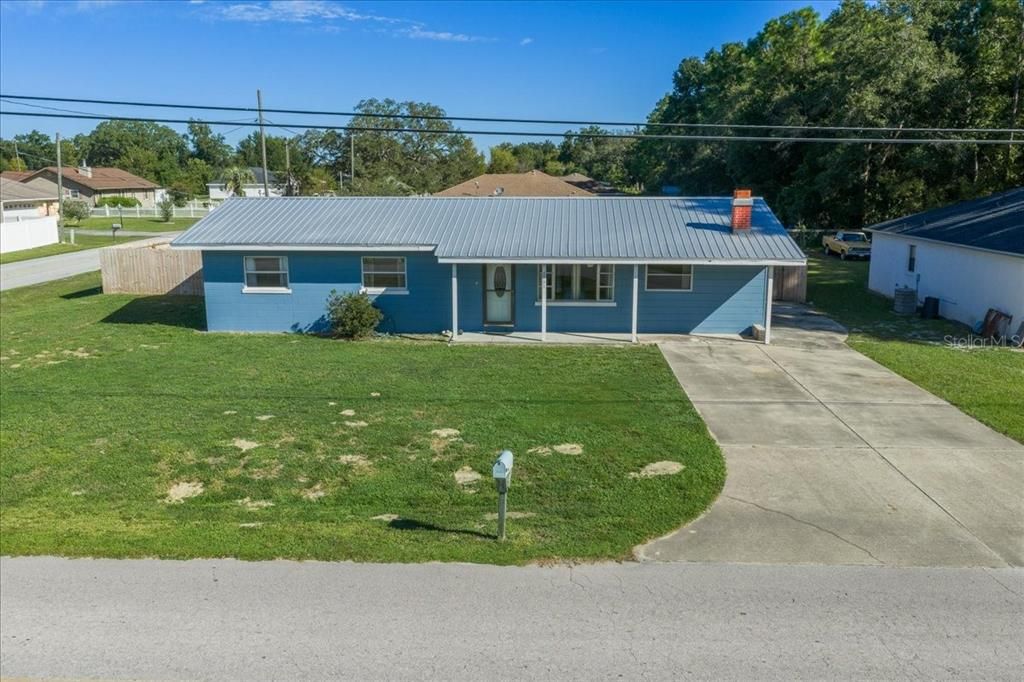 For Sale: $239,900 (3 beds, 2 baths, 1404 Square Feet)