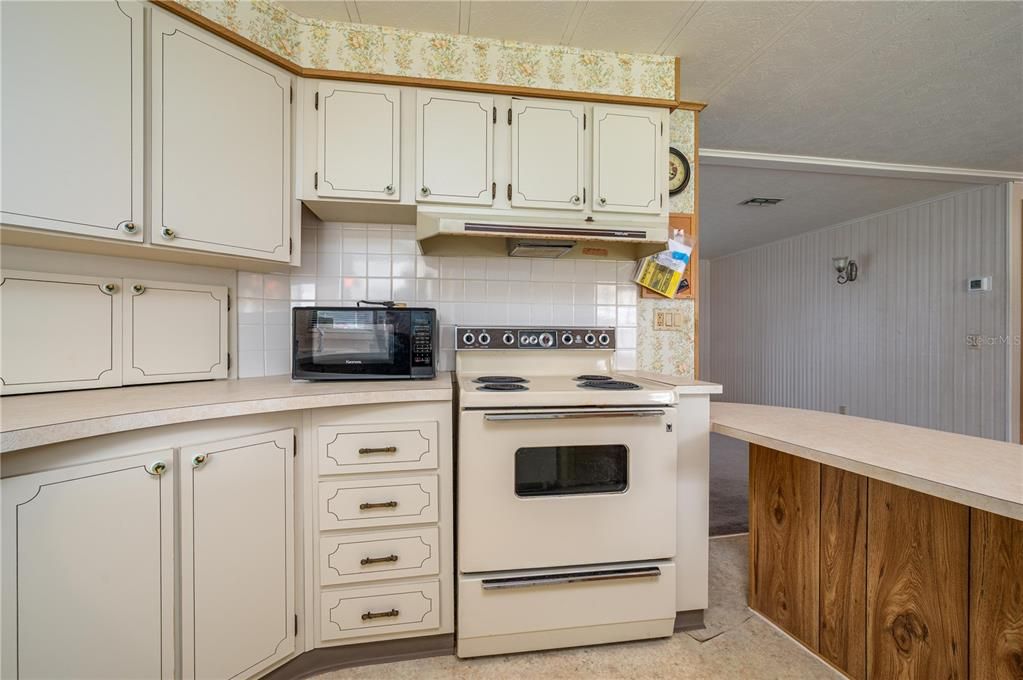 На продажу: $156,000 (2 спален, 2 ванн, 1344 Квадратных фут)