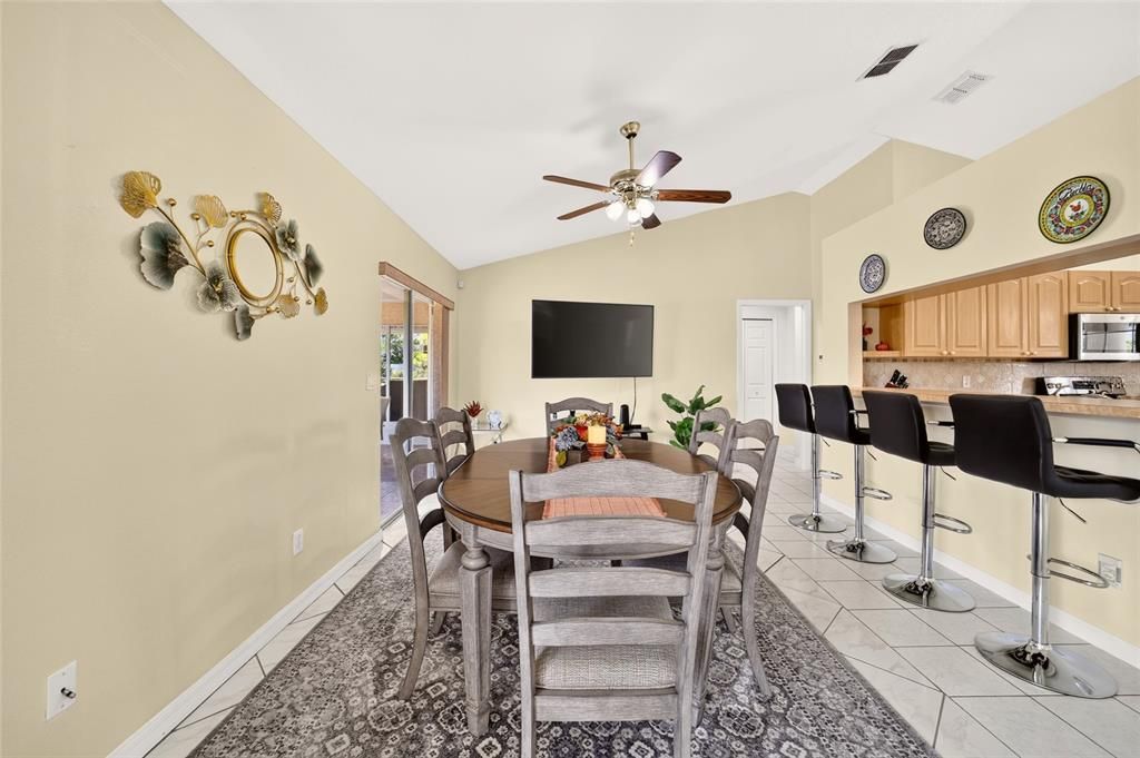 En Venta: $289,900 (3 camas, 2 baños, 1794 Pies cuadrados)
