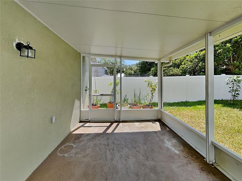 En Renta: $2,299 (3 camas, 2 baños, 1260 Pies cuadrados)