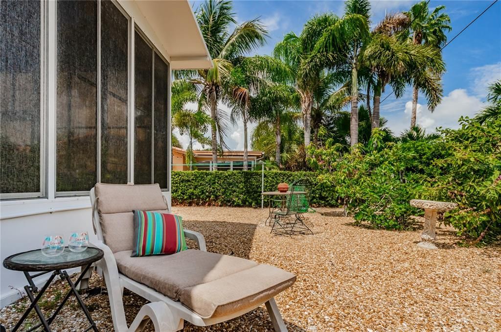 For Rent: $3,600 (3 beds, 2 baths, 1618 Square Feet)