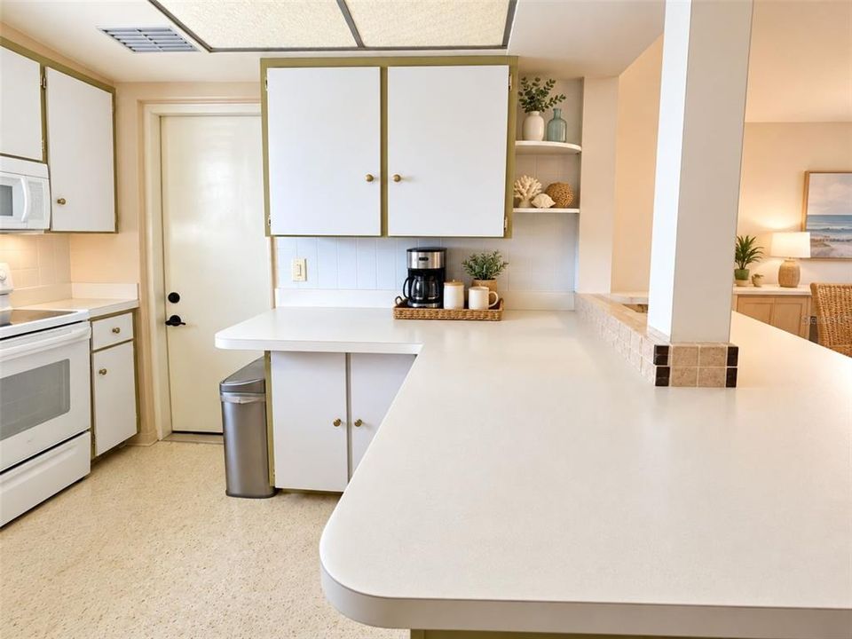 For Rent: $3,600 (3 beds, 2 baths, 1618 Square Feet)