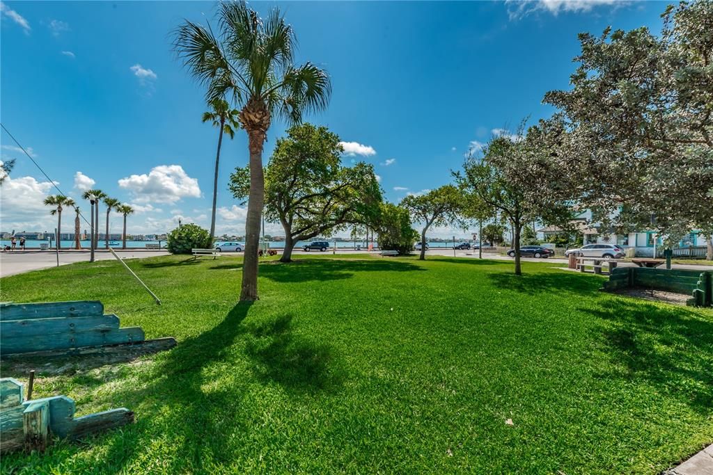 For Rent: $3,600 (3 beds, 2 baths, 1618 Square Feet)