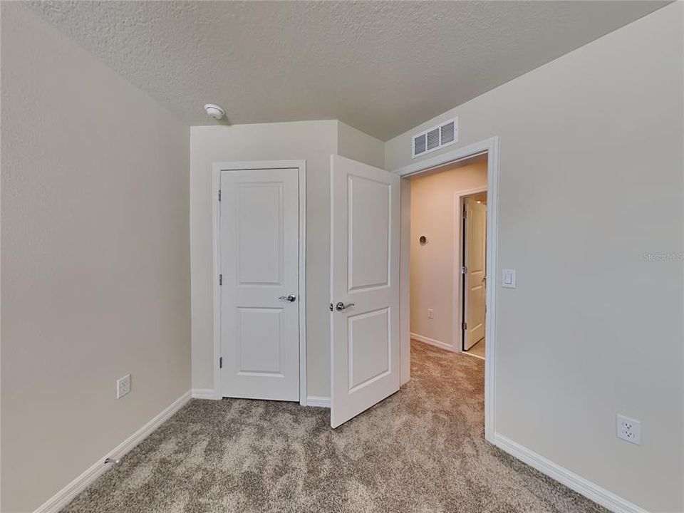 В аренду: $2,225 (3 спален, 2 ванн, 1699 Квадратных фут)