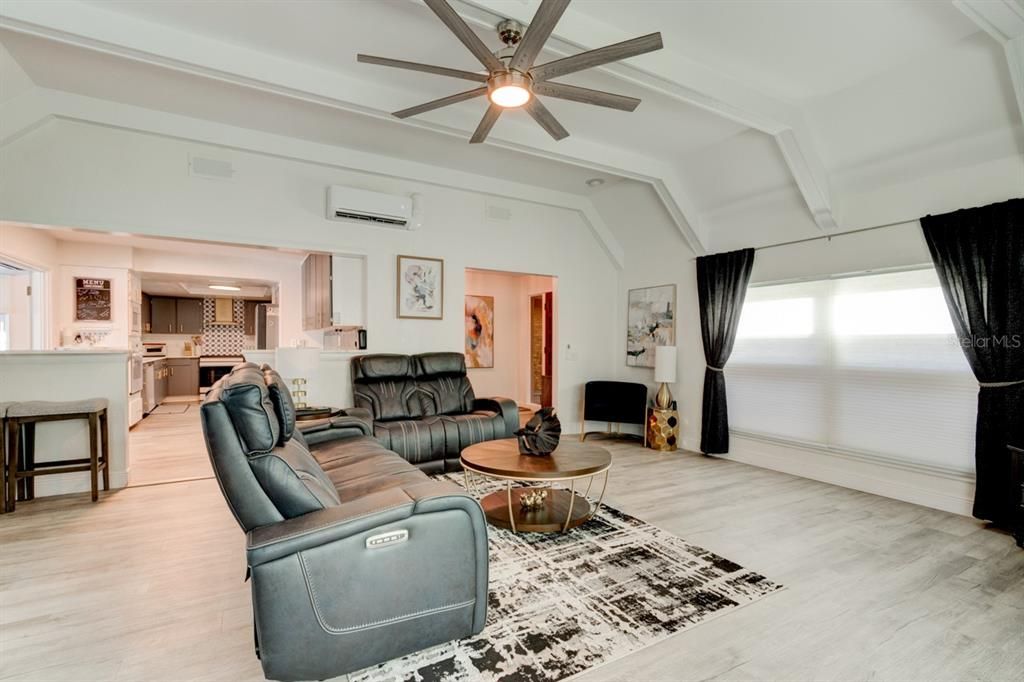 For Sale: $589,000 (3 beds, 3 baths, 2436 Square Feet)