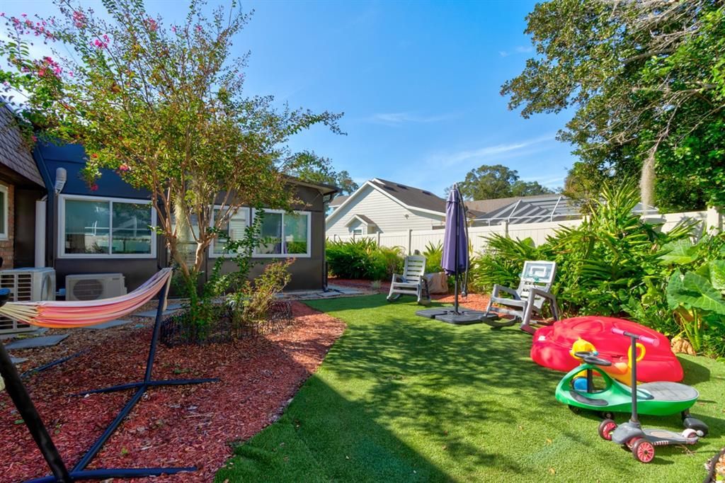 For Sale: $589,000 (3 beds, 3 baths, 2436 Square Feet)