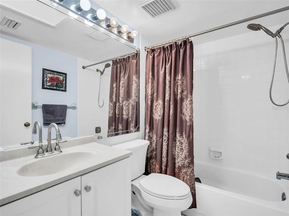 En Venta: $189,000 (2 camas, 2 baños, 1094 Pies cuadrados)