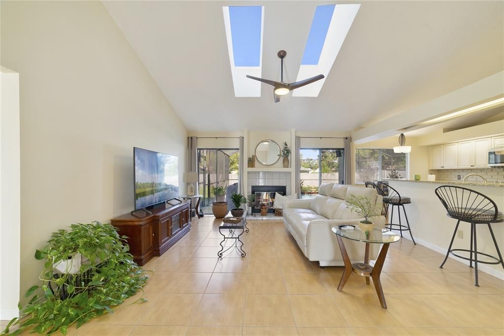 For Sale: $500,000 (4 beds, 2 baths, 2046 Square Feet)