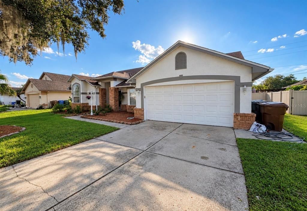 For Sale: $379,000 (3 beds, 2 baths, 1644 Square Feet)