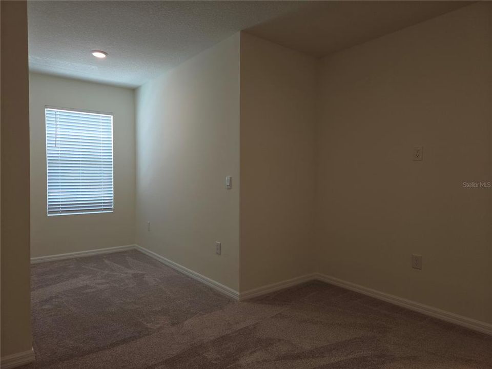 В аренду: $2,395 (3 спален, 2 ванн, 1673 Квадратных фут)