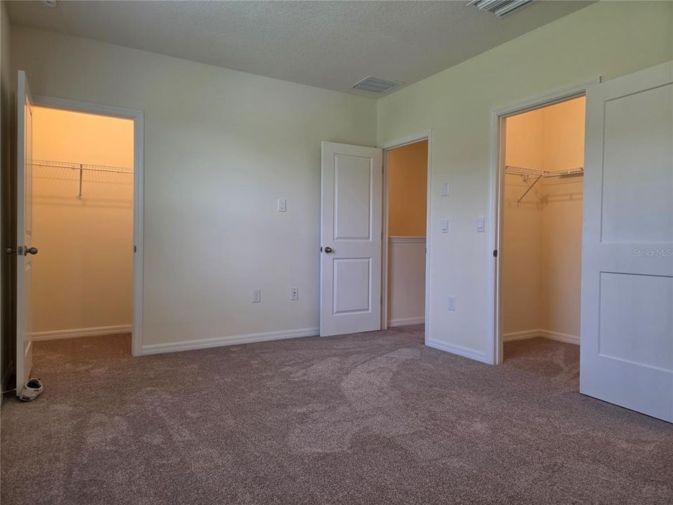 В аренду: $2,395 (3 спален, 2 ванн, 1673 Квадратных фут)