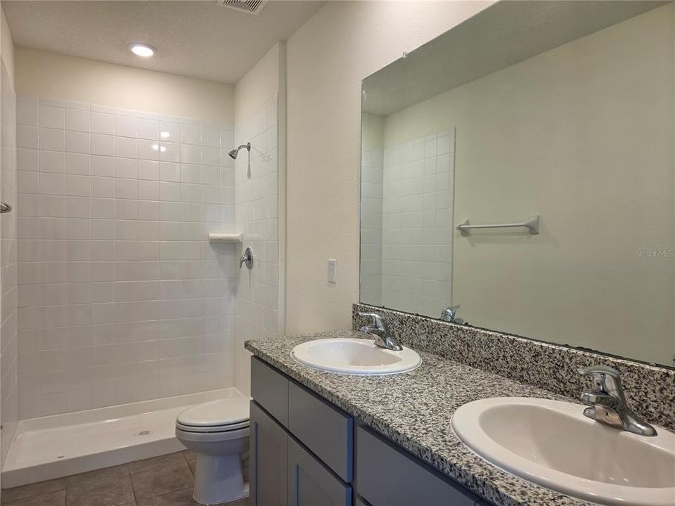 В аренду: $2,395 (3 спален, 2 ванн, 1673 Квадратных фут)