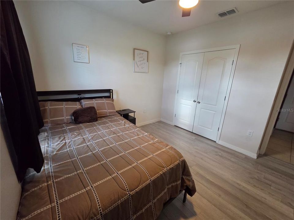 For Sale: $360,000 (5 beds, 3 baths, 2616 Square Feet)