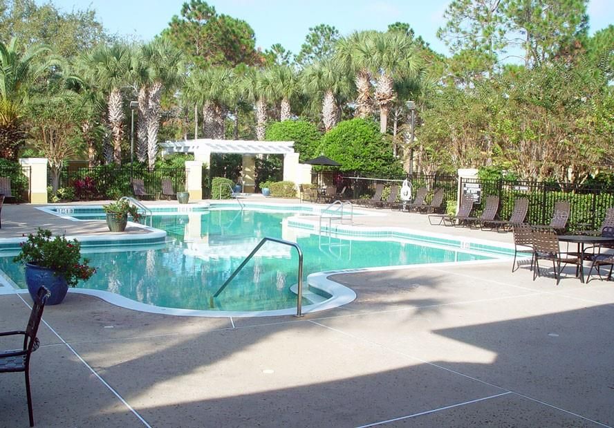 For Rent: $1,450 (2 beds, 1 baths, 933 Square Feet)