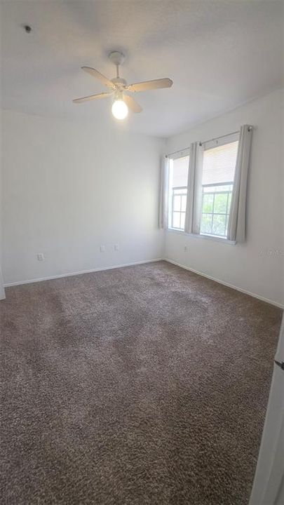 For Rent: $1,450 (2 beds, 1 baths, 933 Square Feet)