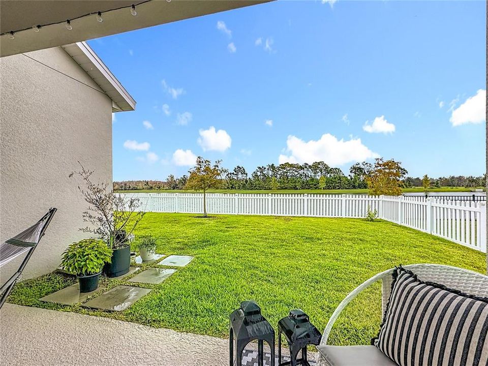 For Rent: $3,200 (4 beds, 2 baths, 2121 Square Feet)