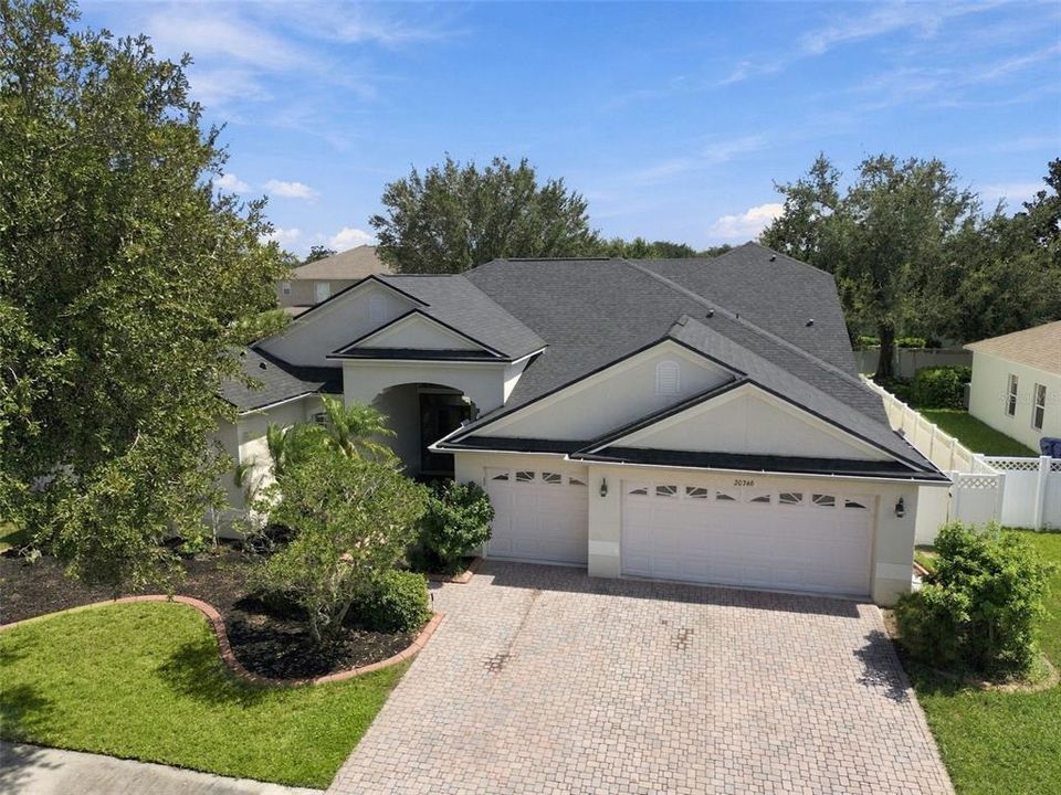 For Sale: $569,900 (4 beds, 4 baths, 3181 Square Feet)