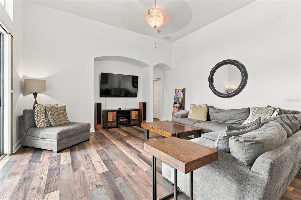 For Sale: $569,900 (4 beds, 4 baths, 3181 Square Feet)
