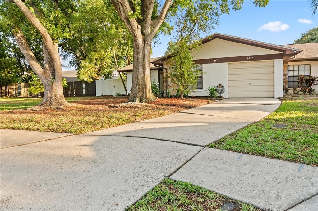 For Sale: $247,500 (2 beds, 2 baths, 1215 Square Feet)