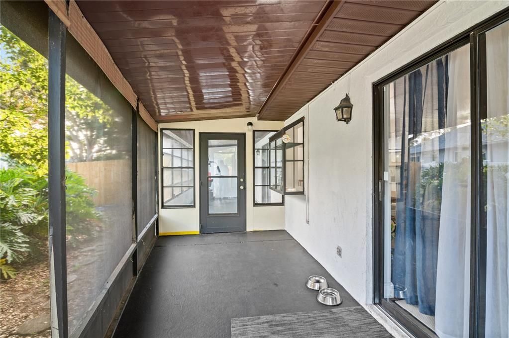 For Sale: $247,500 (2 beds, 2 baths, 1215 Square Feet)