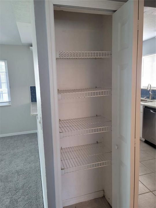 For Rent: $1,600 (1 beds, 1 baths, 804 Square Feet)