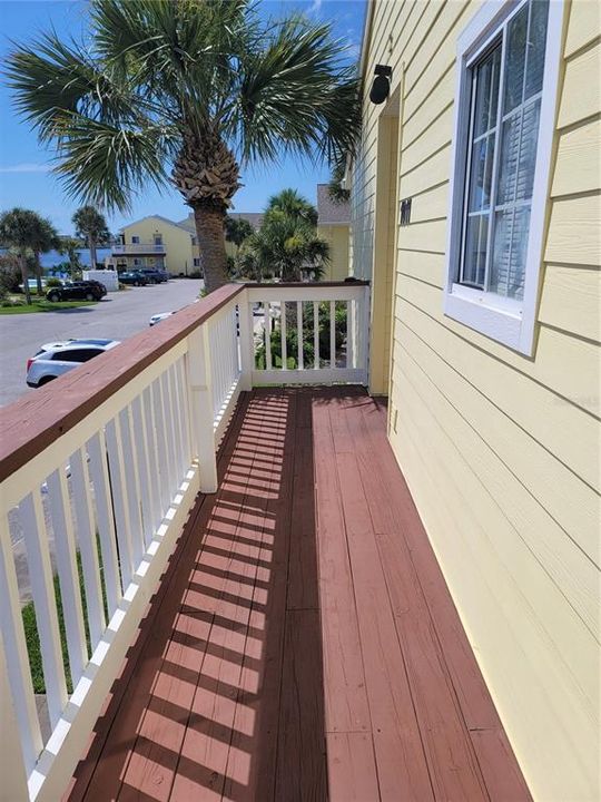For Rent: $1,600 (1 beds, 1 baths, 804 Square Feet)