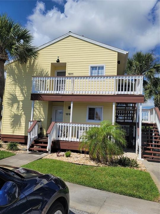 For Rent: $1,600 (1 beds, 1 baths, 804 Square Feet)