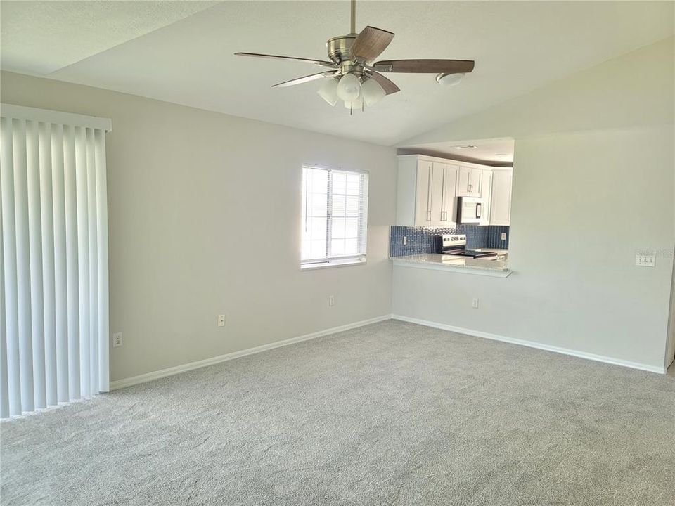 For Rent: $1,600 (1 beds, 1 baths, 804 Square Feet)