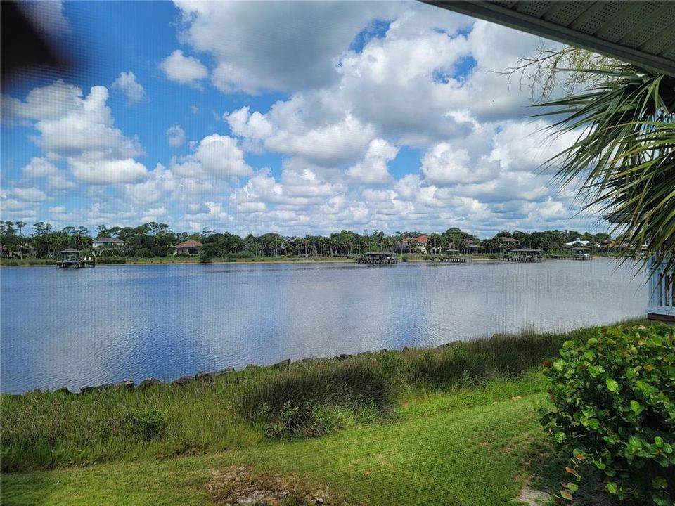For Rent: $1,600 (1 beds, 1 baths, 804 Square Feet)