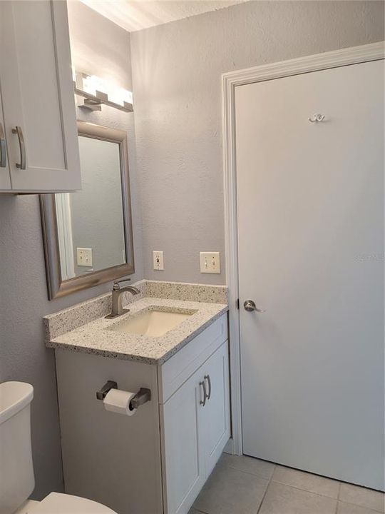 For Rent: $1,600 (1 beds, 1 baths, 804 Square Feet)