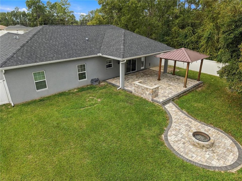 For Sale: $349,900 (4 beds, 2 baths, 1688 Square Feet)