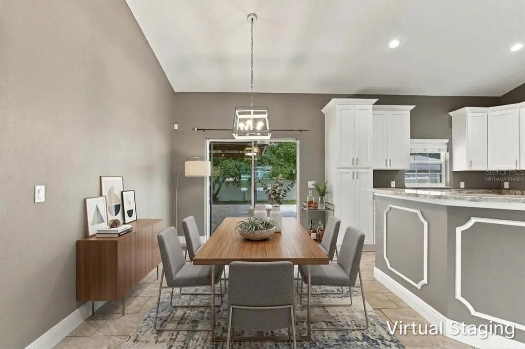 For Sale: $349,900 (4 beds, 2 baths, 1688 Square Feet)