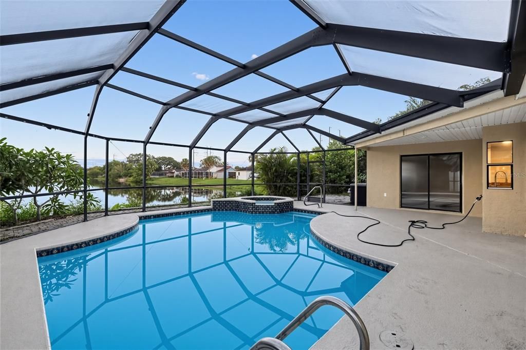 For Sale: $379,900 (3 beds, 2 baths, 1613 Square Feet)