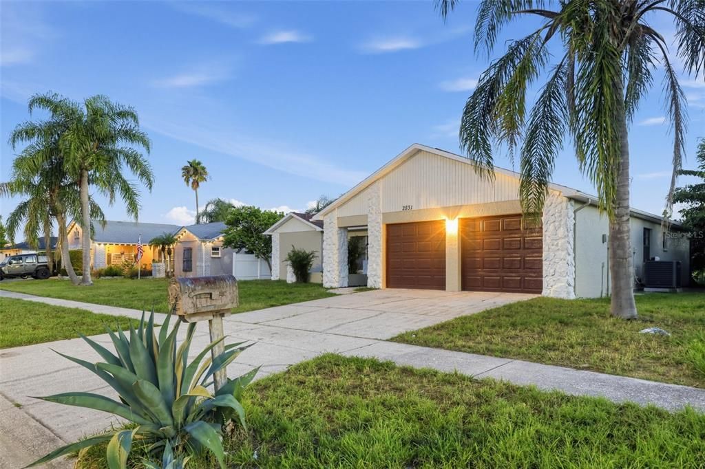 For Sale: $379,900 (3 beds, 2 baths, 1613 Square Feet)