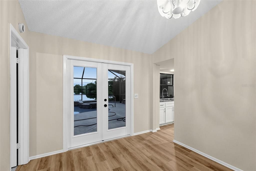 For Sale: $379,900 (3 beds, 2 baths, 1613 Square Feet)