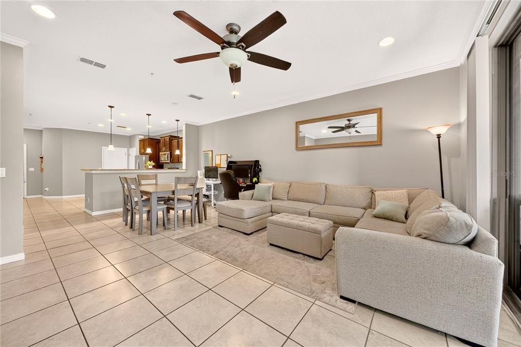 For Sale: $280,000 (2 beds, 2 baths, 1417 Square Feet)