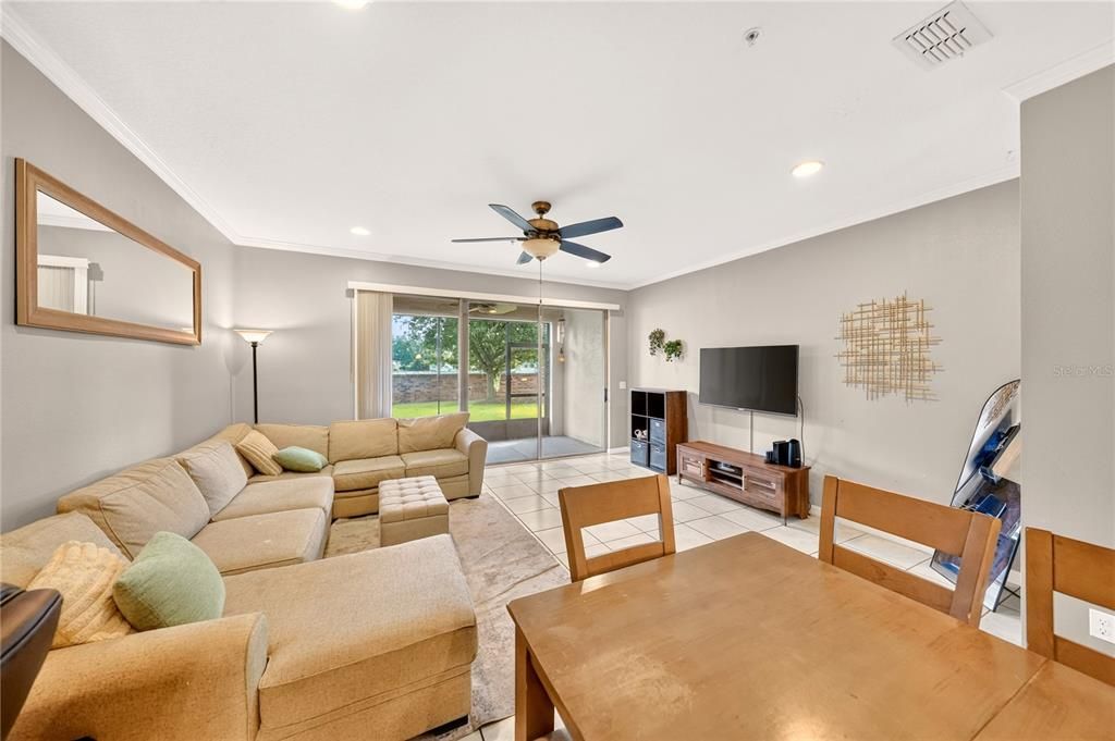 For Sale: $280,000 (2 beds, 2 baths, 1417 Square Feet)