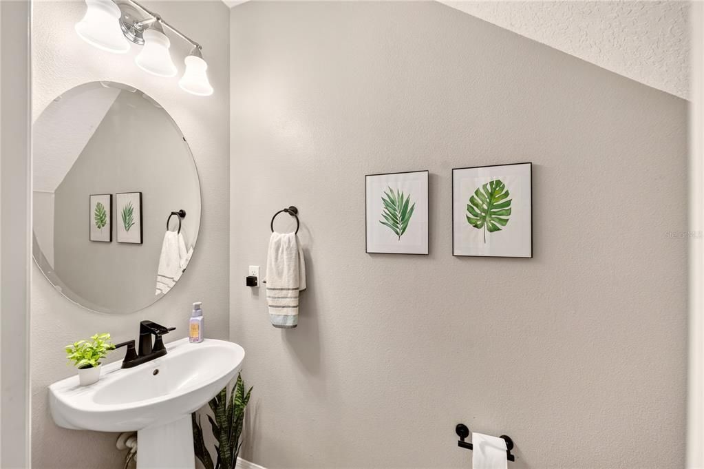 For Sale: $280,000 (2 beds, 2 baths, 1417 Square Feet)