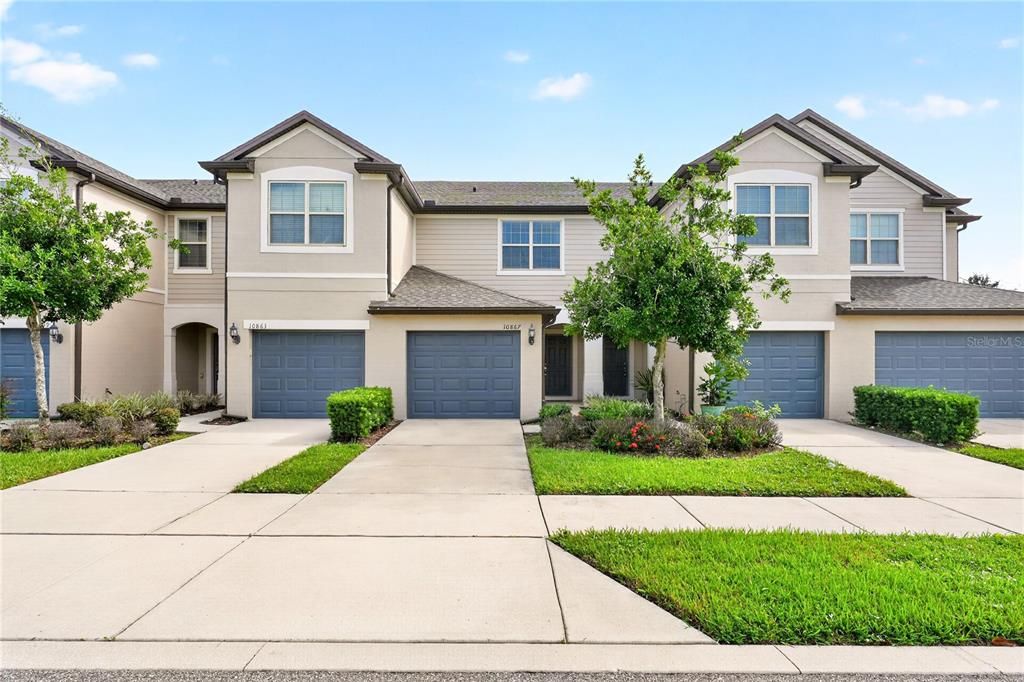 For Sale: $280,000 (2 beds, 2 baths, 1417 Square Feet)