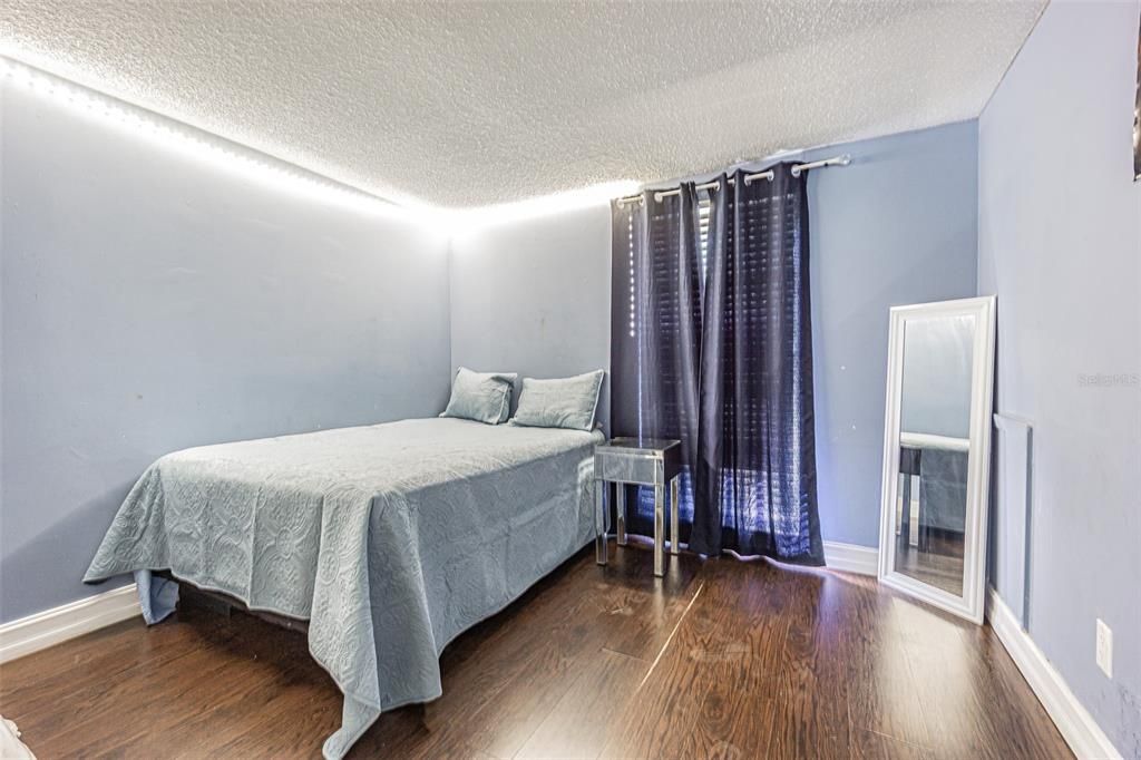 For Sale: $460,000 (4 beds, 2 baths, 2154 Square Feet)