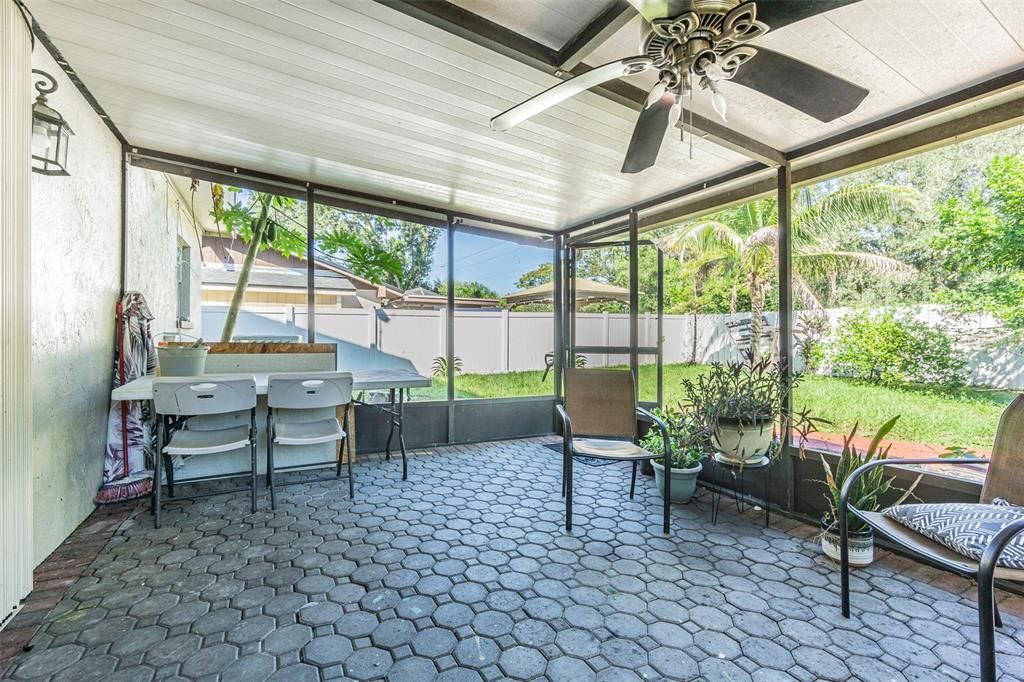 For Sale: $460,000 (4 beds, 2 baths, 2154 Square Feet)