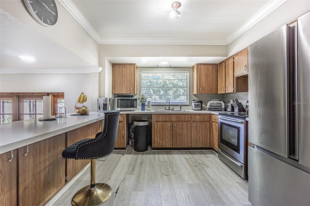 For Sale: $460,000 (4 beds, 2 baths, 2154 Square Feet)