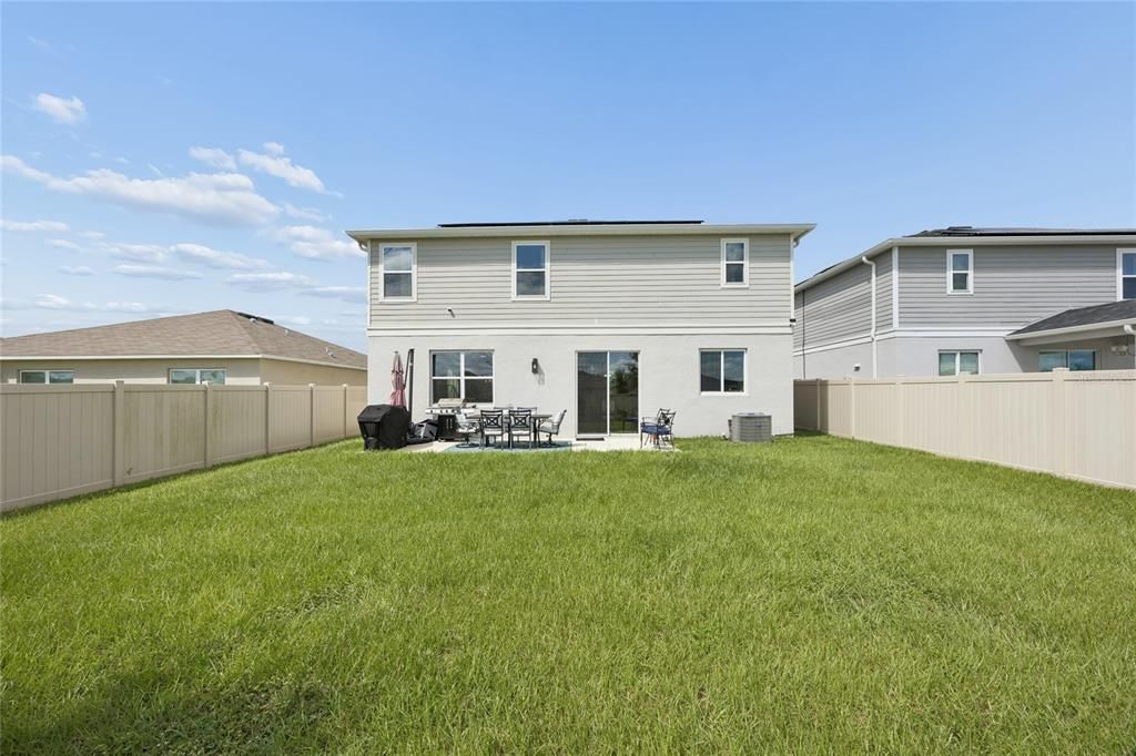 For Sale: $450,000 (5 beds, 2 baths, 3075 Square Feet)