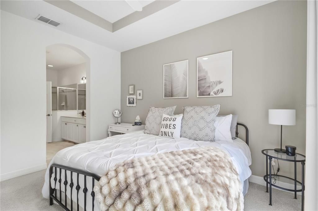For Sale: $350,000 (3 beds, 2 baths, 1435 Square Feet)